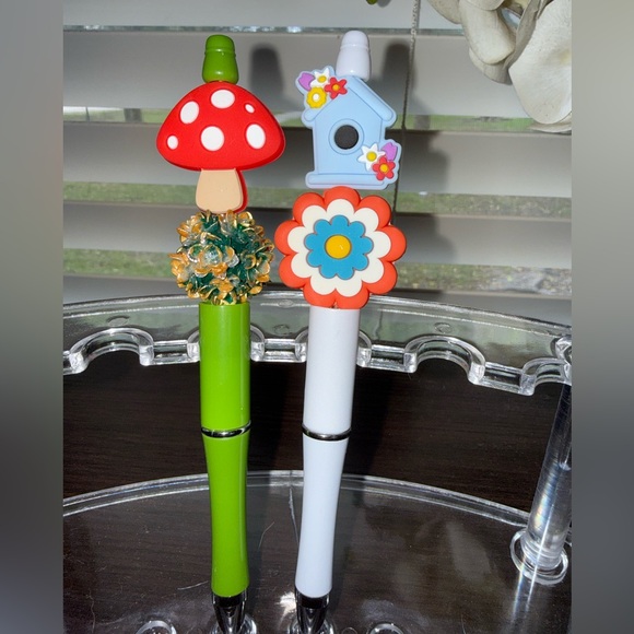 Beaded Pen - Picture 1 of 1